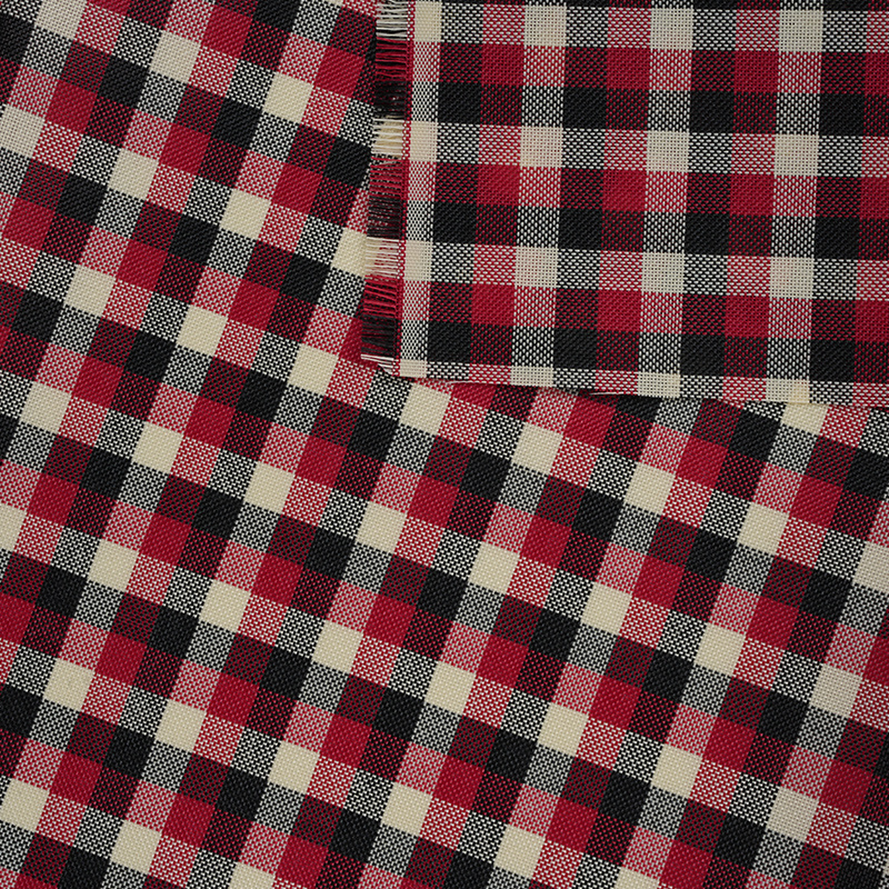 Fabraic Línéadaigh poileistir 1 * 1 Plaid